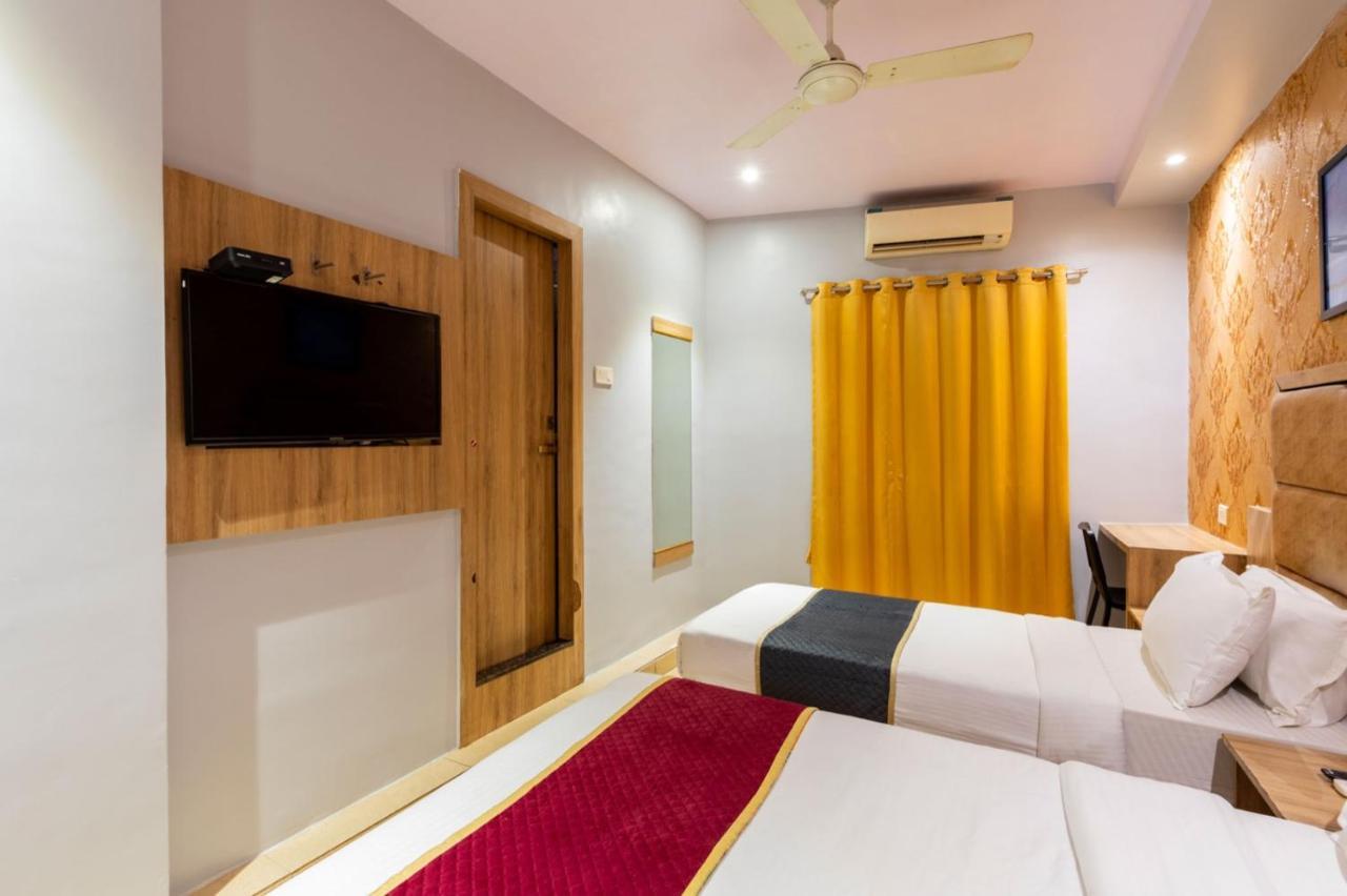 Lotus Grand Mumbai Near International Airport — Photos 1